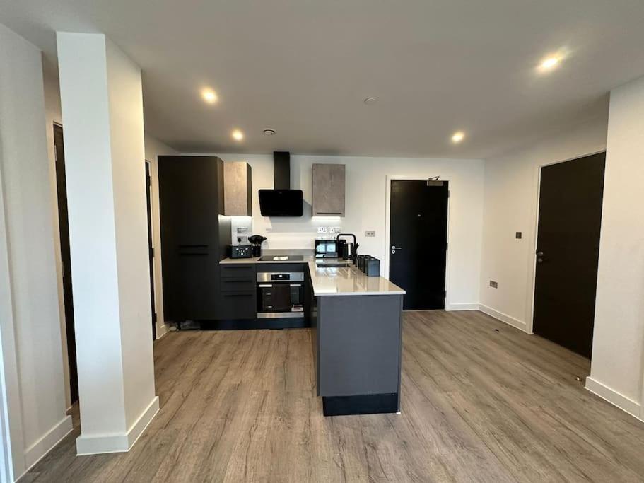 Stylish Central York Apartment Free Parking & Gym Eksteriør billede