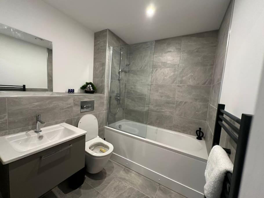 Stylish Central York Apartment Free Parking & Gym Eksteriør billede