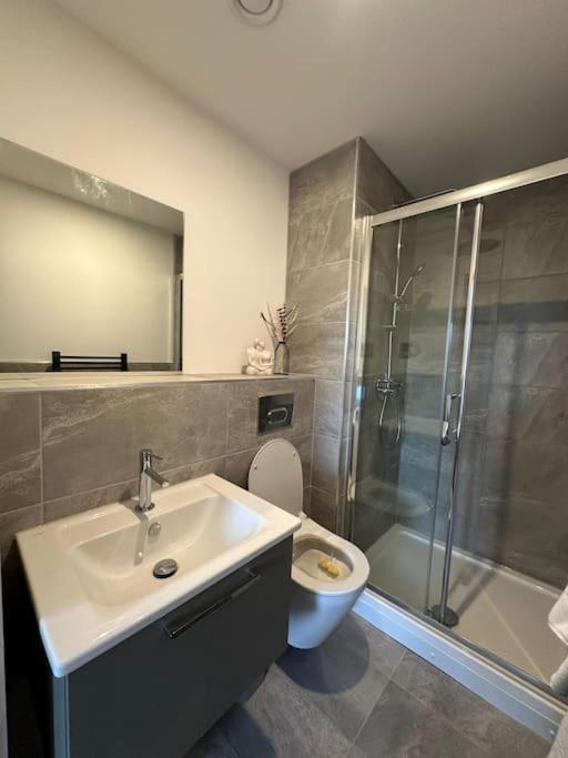 Stylish Central York Apartment Free Parking & Gym Eksteriør billede